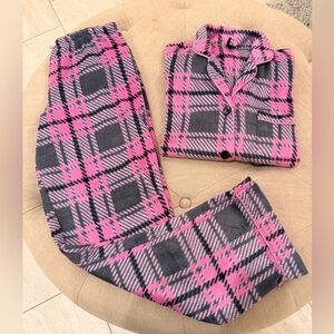 Kensie Fuzzy Pajamas, NWOT